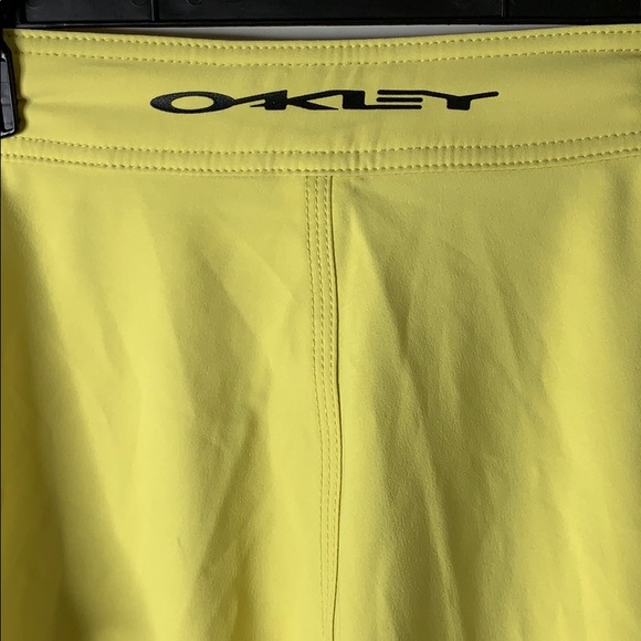 Men’s Oakley Bermuda Board Shorts - Picture 6 of 8